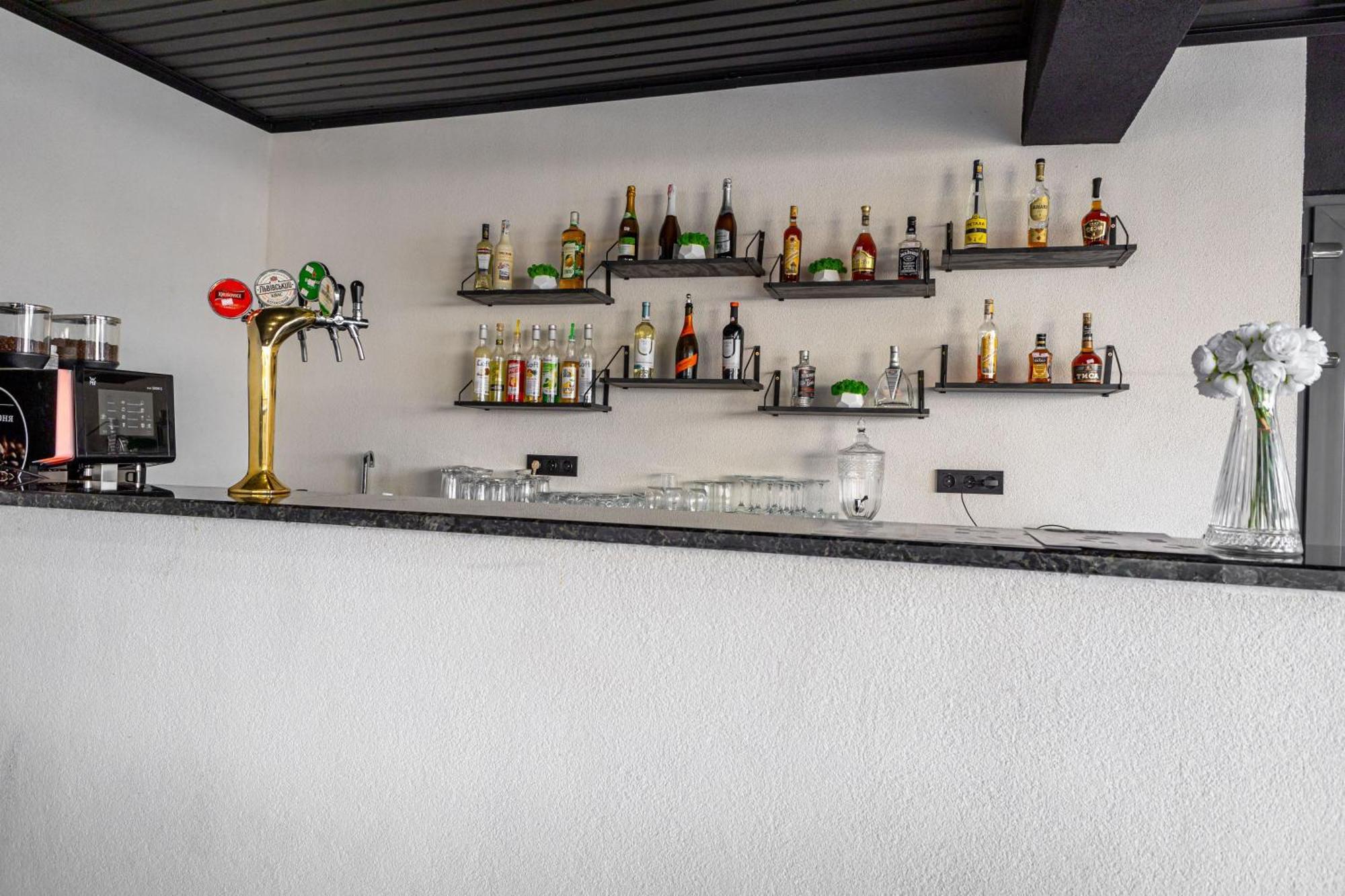 Fenix Hotel Solotvyno Luaran gambar